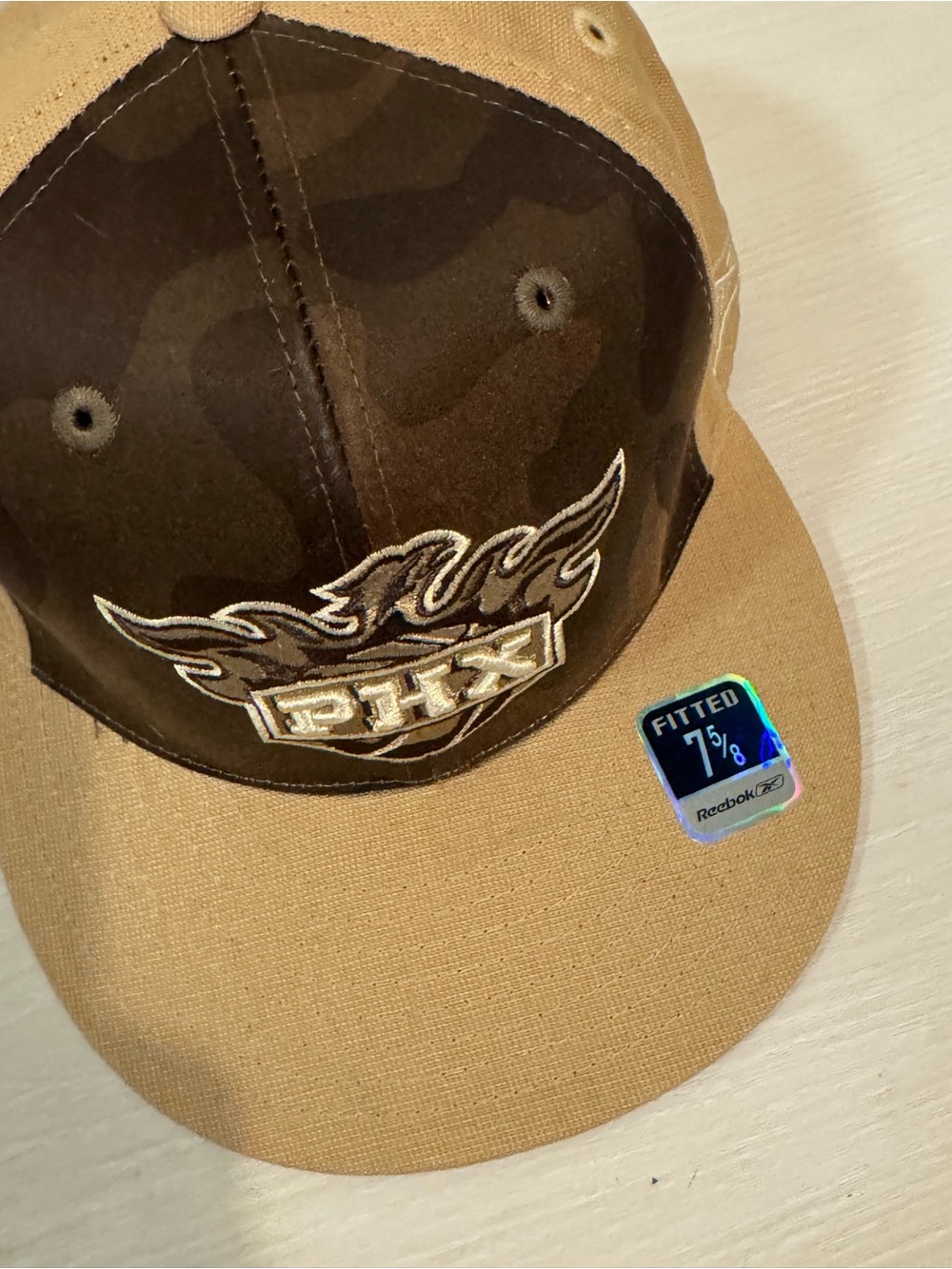 NWT Reebok PHX Fitted Two-Tone Brown and Tan Baseball Cap